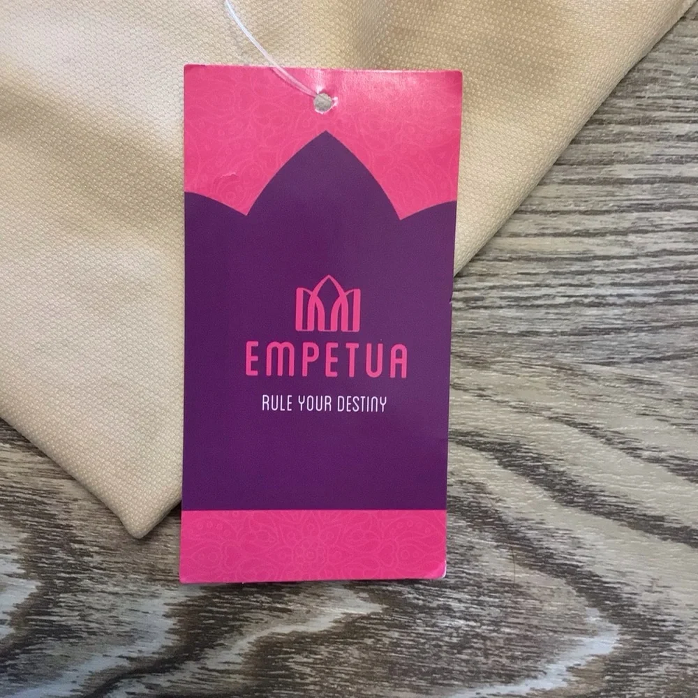 Empetua nude high